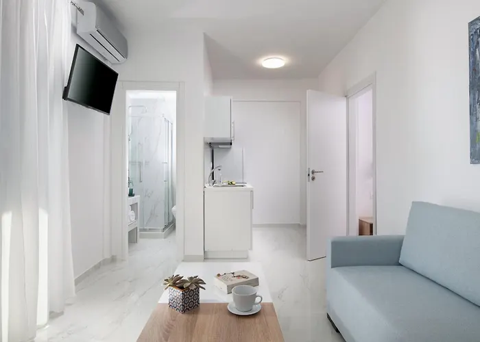 Grand Garden Slow Living Experience מלון דירות סיקיה